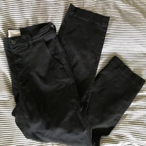 Everlane Straight Leg Cropped Jean (Tall) in black